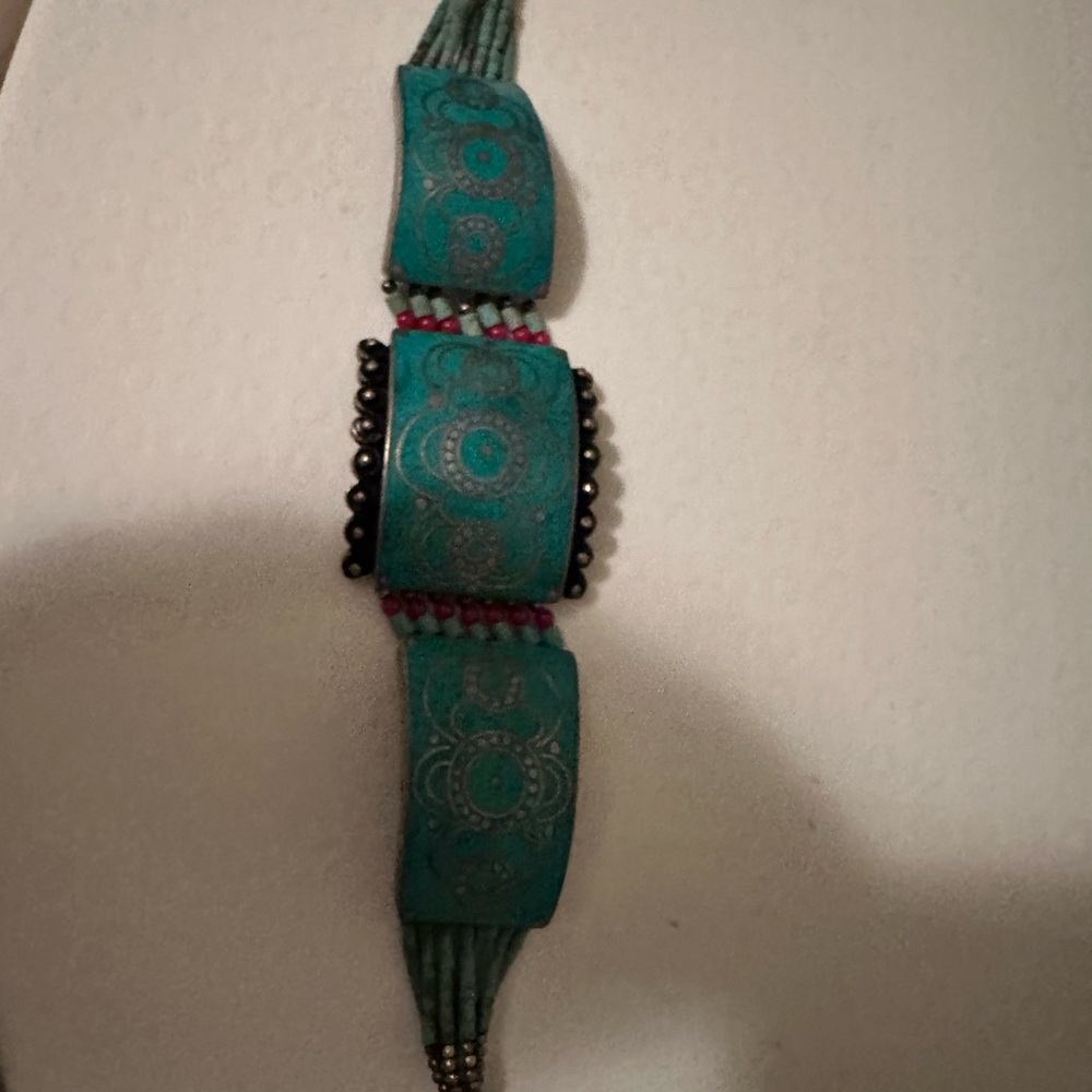 Elegant Turquoise Bracelet with Intricate Design